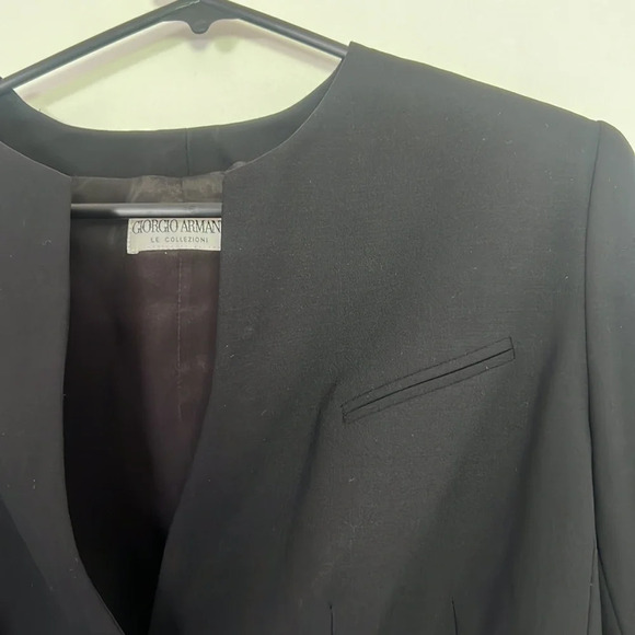 Vintage Giorgio Armani Black Jacket Blazer | Medium - Picture 5 of 6